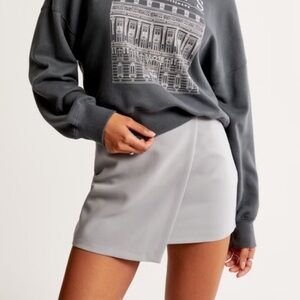Abercrombie & Fitch Light Gray Mini Skort